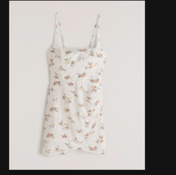 Abercrombie & Fitch Dresses & Skirts - NWT Abercrombie and Fitch scoop neck white floral mini dress